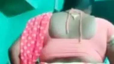 Today Exclusive- Desi Bhabhi Showing Her Big Ass And Pussy Part 2