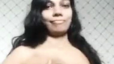 Desi Girl Showing On Video Call