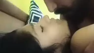 Hot Lover kissing gf shy to show face