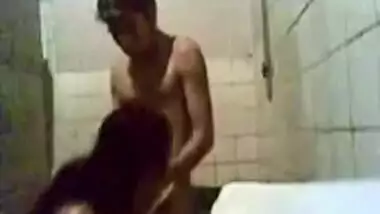 Bangali Indian college girl mms viral of oral sex and fuck in shower