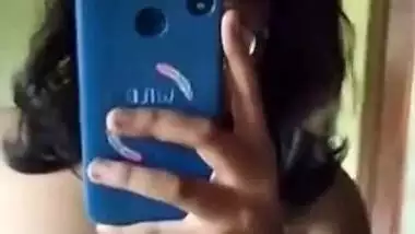 Bong Babe nude selfie MMS video