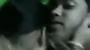 Red saree Bhabi blowjobe and saree open