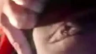 Playful Desi exposes boobs and pussy in the close-up porn video