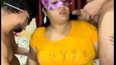 DESI BIGBOOBS GIRL PLAYING 2 IN 1 GAME WITH BESTIES