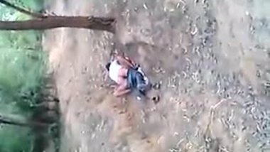 Muslim man se chudwate apni bibi ko pakra