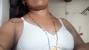 Mature village aunty sex mood topless video