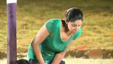 Sexy cleavage of Tamil TV actresses in a reality show