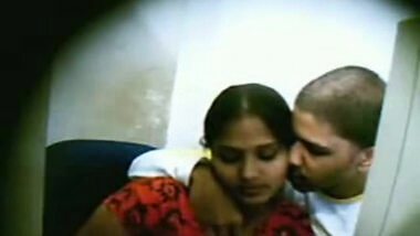 Indian College Teen Fucked In Cyber Cafe Filmed By Hiddencam