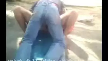 South Indian outdoor mms clip of village bhabhi fucked by neighbor