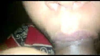 SHONU SUCKS SPERMS OUT OF BOSS DICK INDIAN