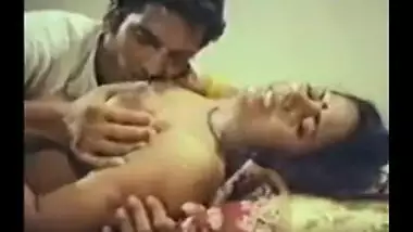 Big boobs xxxporn house wife saree sex with neighbor
