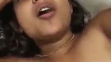 A girl enjoying her life’s first sex in Indian xxx video