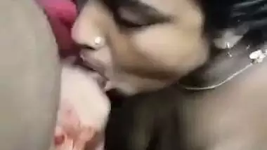 Telugu girl’s desi blowjob to her stepbrother