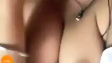 Cute Desi XXX slut showing her teen boobs on selfie cam