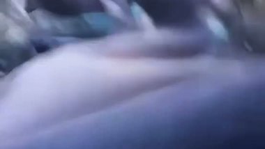 Fucking a village aunty on the farm in Desi village sex