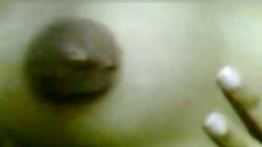Sexy Bhojpuri teen showing her hot breasts