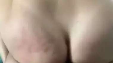 Sexy Paki babe Selfie
