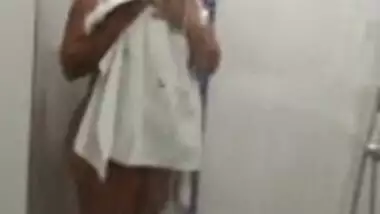 Desi Damm Sexy Big Ass Chubby Latina wife shower 