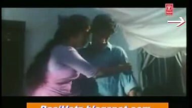 Desi sexy hot actress swathi romance with young boy