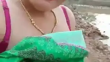 Desi cute hot aunty showing her boobs selfie cam