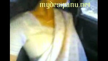 Mumbai maid with her boss in running car