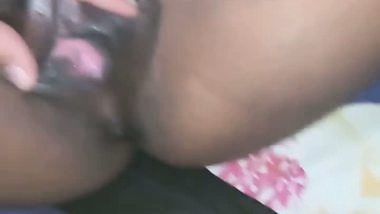 Perverted man fucks his desi niece in desi xxx MMS