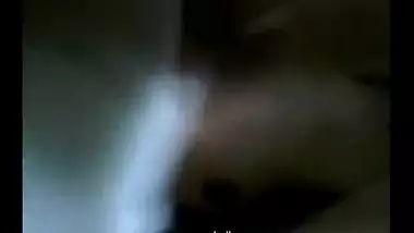 Shy Indian Girl Hiding her Face & Giving Blowjob to Lover Scandal
