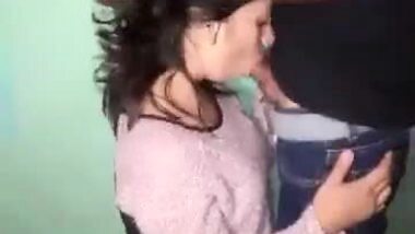 Desi Girl Doing Blowjob During College Gangbang