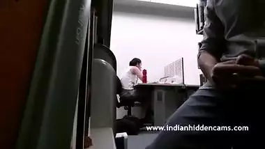 INDIAN Men masturbates in office infront of his co-worker