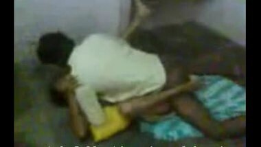 Andhra Bhabi Sex With Lover At Home