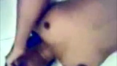 fucking farzana in college toilet