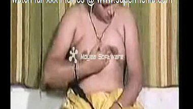 Right Way For Boobs Massage