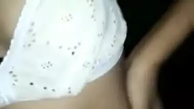 Desi village cute girl show her pussy