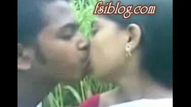 Desi school girl sex in uniform