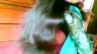 Donia lady mukta boobs pressed 