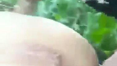 Desi outdoor sex of a Bihari guy fucking a shaved pussy