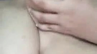 Hot indian girl show big boobs on cam