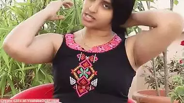 Desi hot model