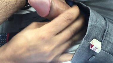 MILF giving me Handjob(quickie) in Car 