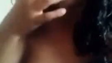 Hot Srilankan nude MMS video