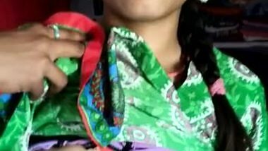 Indian teen nudes viral clip exposed online