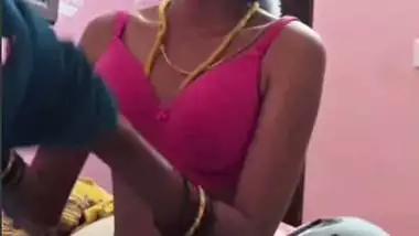 Slim Tamil wife small boobs showing to husband