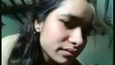 Desi pyari bahen shamshida loda chusaya bj