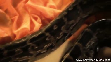 Erotic Dark haired Indian Babe