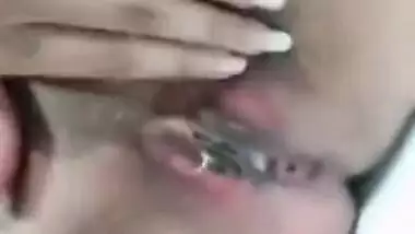 Wet Pussy Paki Girl Pussy rubbing