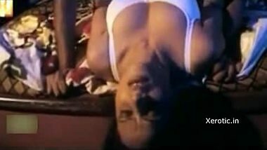 Uncensored B-grade Clip