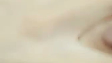 Cute Indian girl boobs show viral selfie