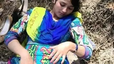Kashmir ki girl leak mms