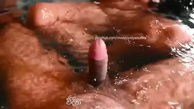 Sri Lankan Couple Mini POOL Fuck පූල් එකේ හුකනවා