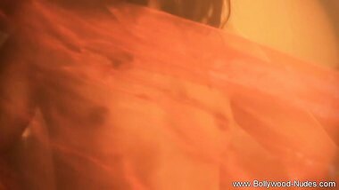 Cute Indian Lady is Inlove